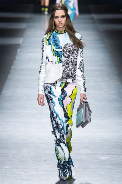 Look 40